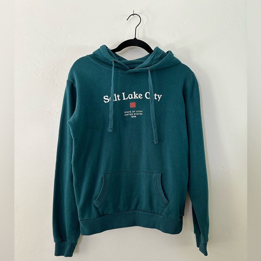 Cotton on, hoodie, size medium